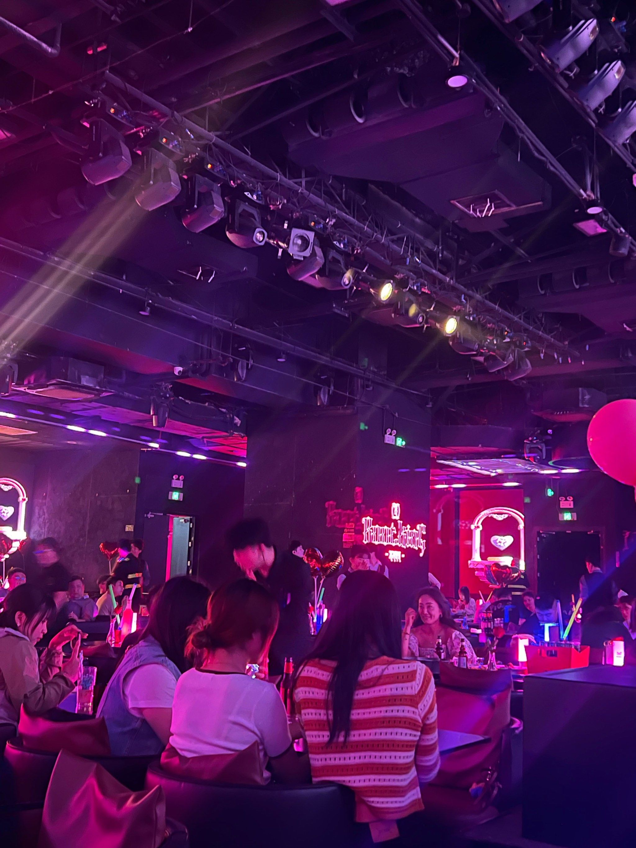 上海商务ktv组局攀谈-宝山区ktv预订